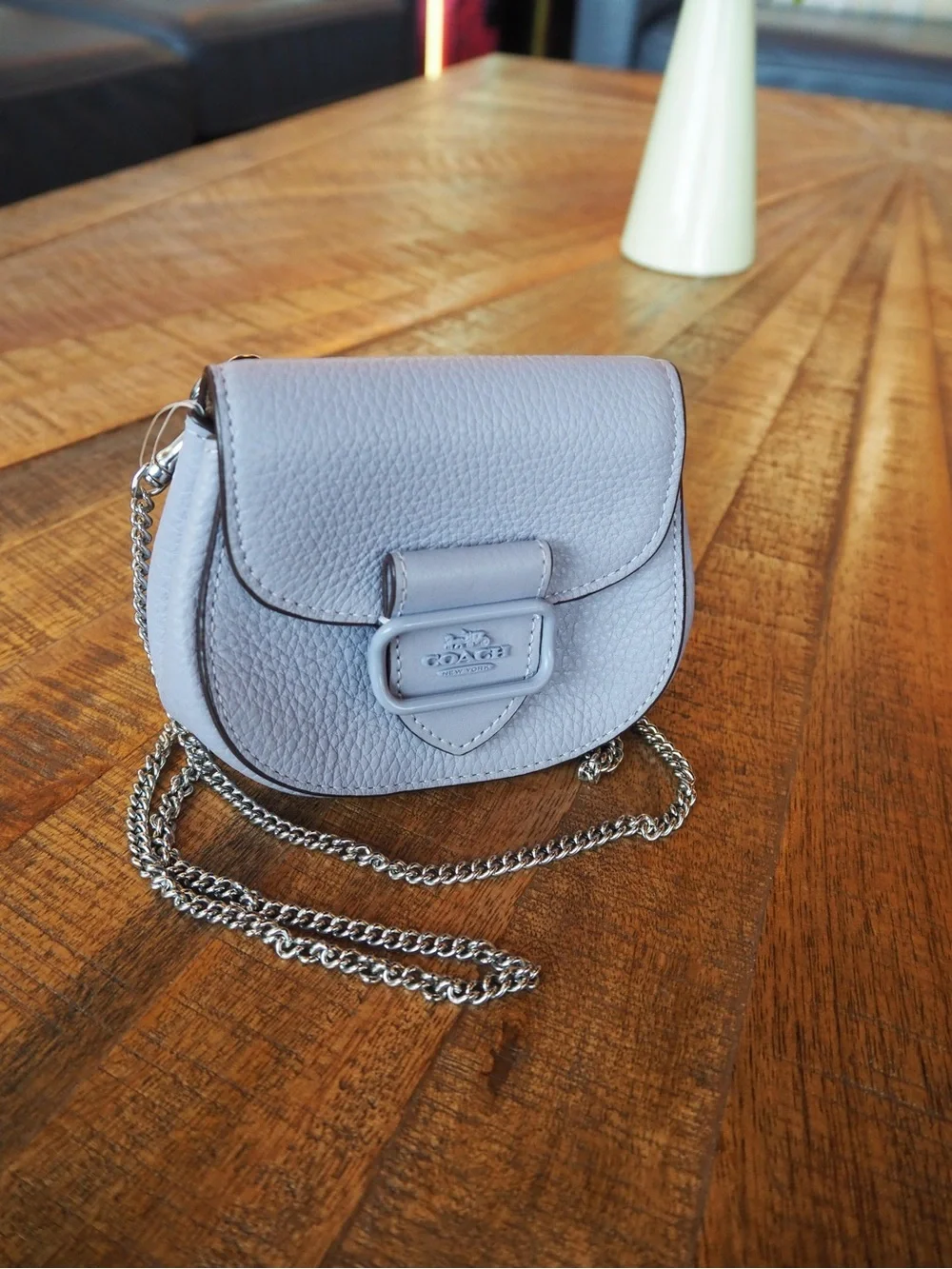 Coach compact pebble